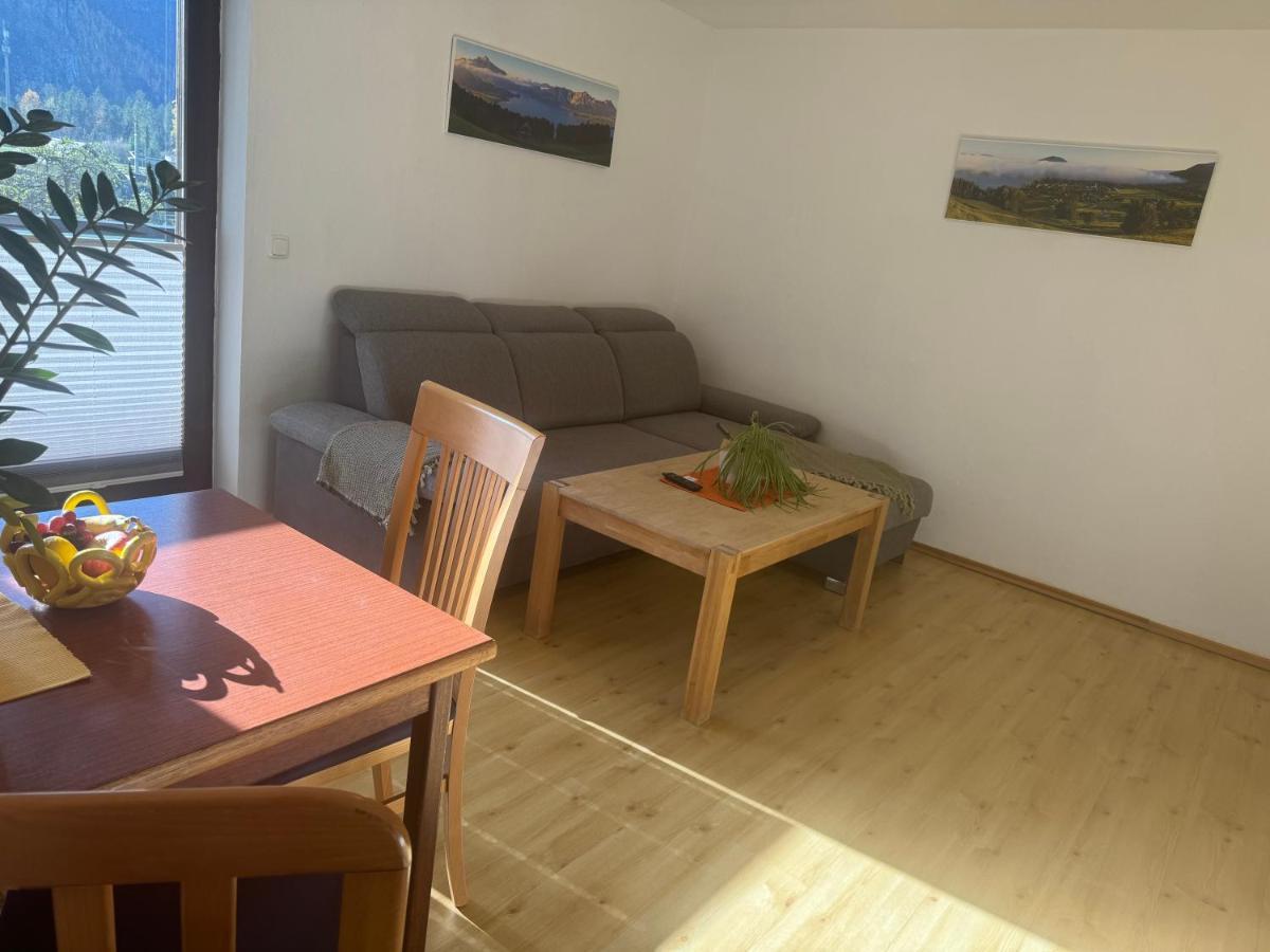 ホテル Haus Edelweiss オーバートラウン エクステリア 写真