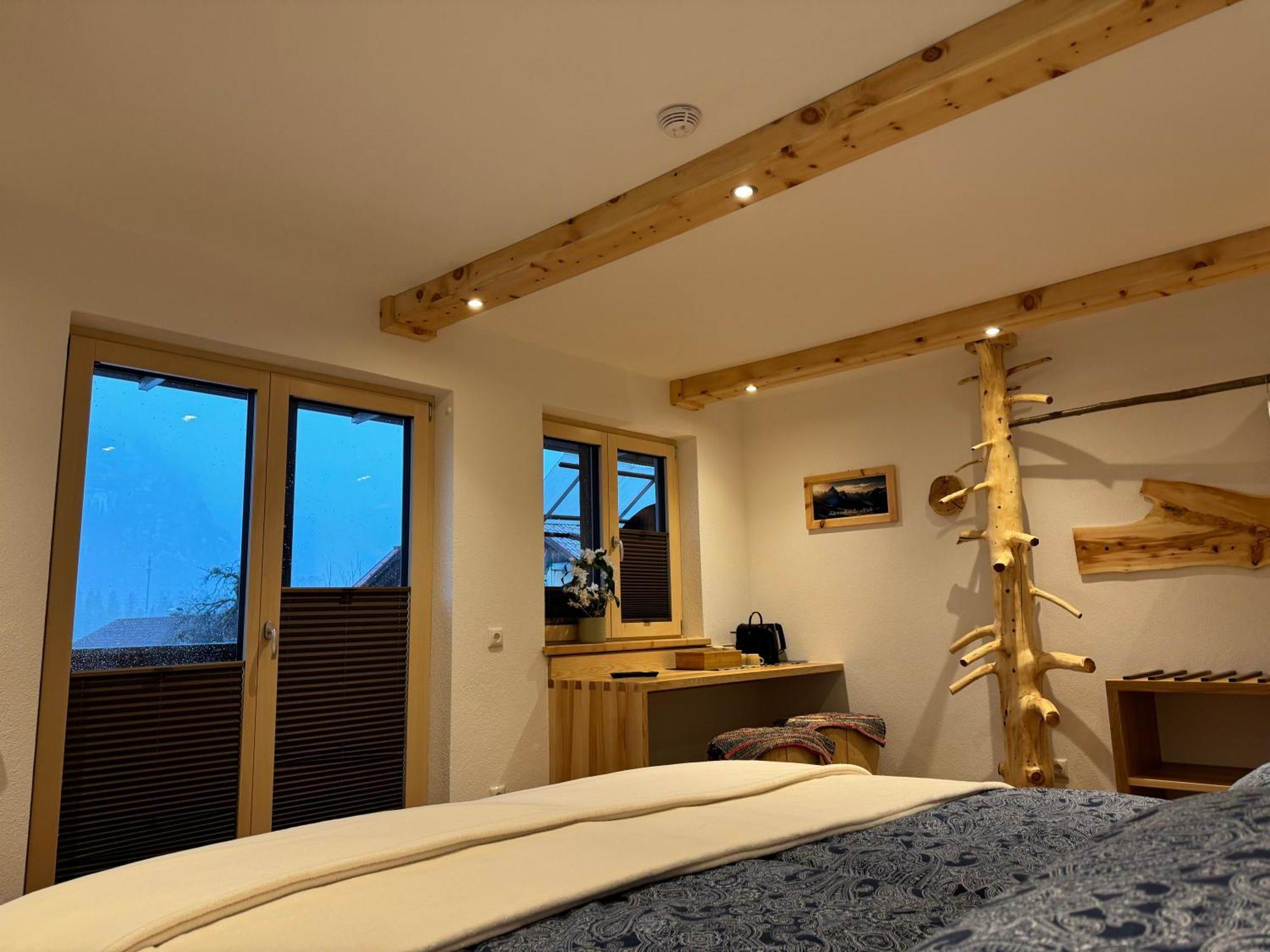 ホテル Haus Edelweiss オーバートラウン エクステリア 写真